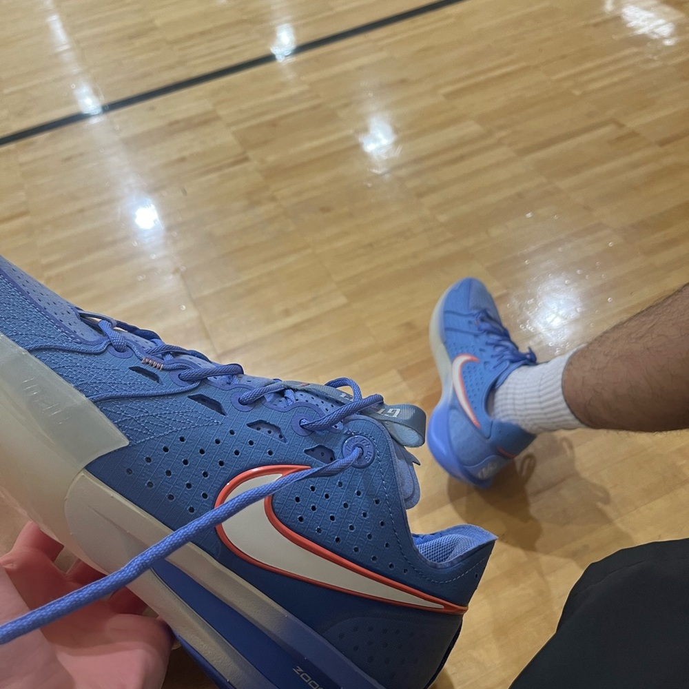 Meet your Posher, Armani